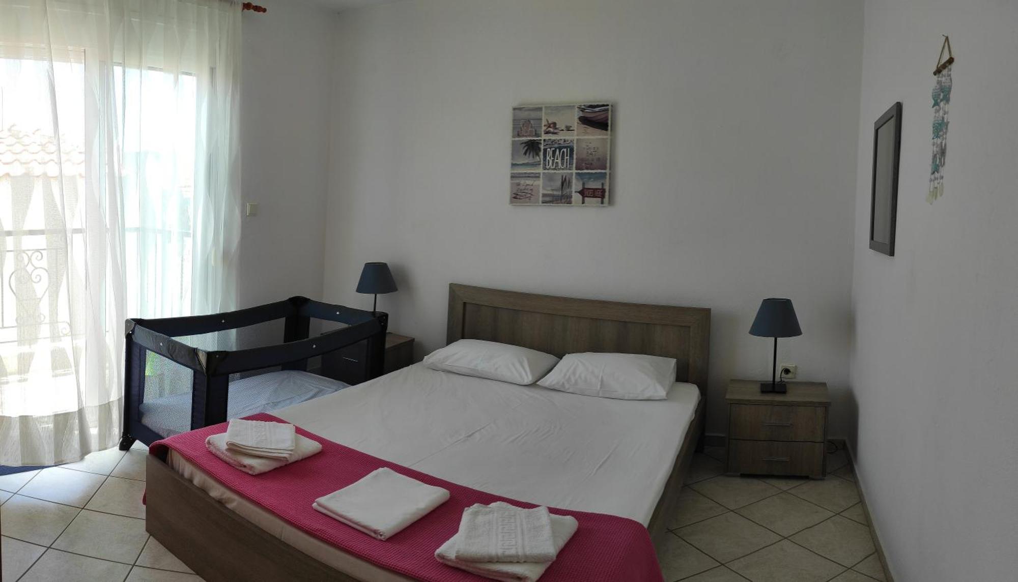 Roses Rt Apartments Skioni I Nea Skioni Bagian luar foto