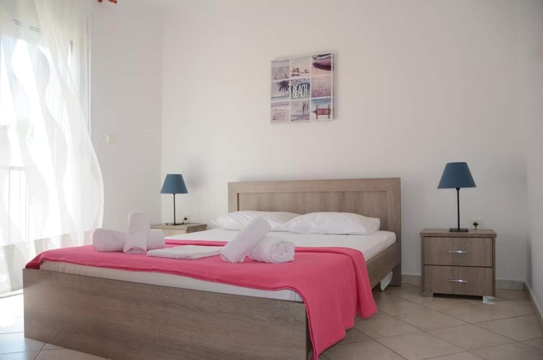 Roses Rt Apartments Skioni I Nea Skioni Bagian luar foto