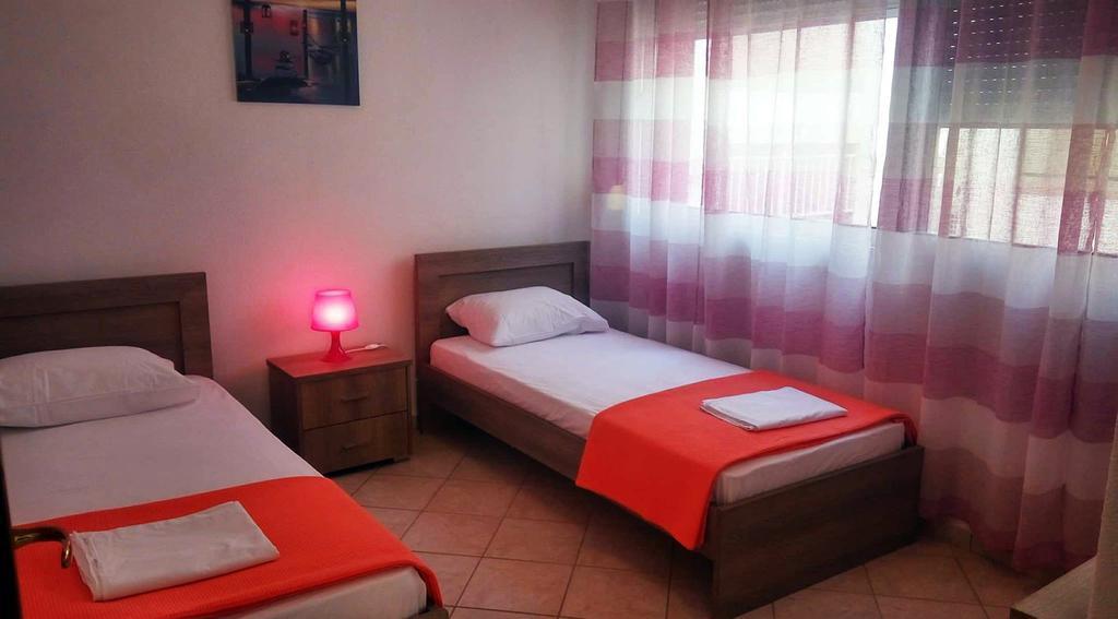 Roses Rt Apartments Skioni I Nea Skioni Bagian luar foto